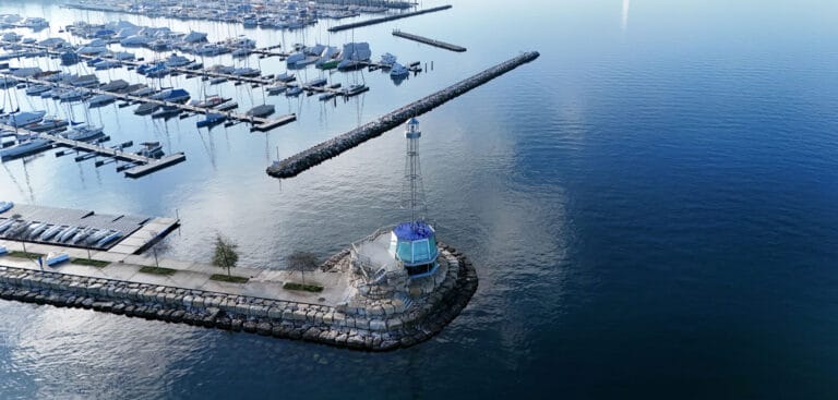 Ylliam Lighthouse Cologny: 21m Steel & Glass Tower with Jakob Rope Systems